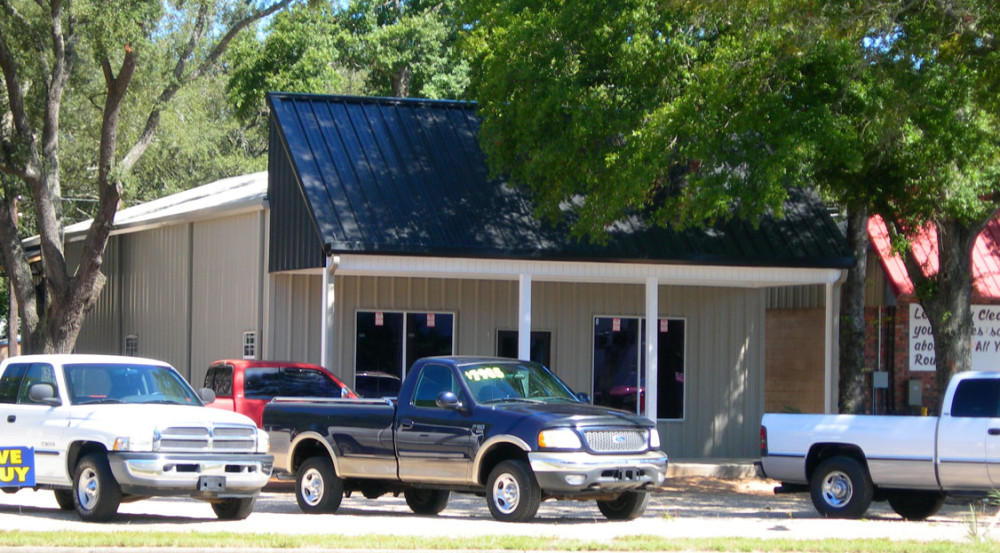 Commercial Retail Building constructed by Mainstreet Property Services.