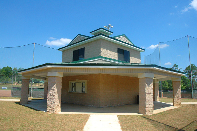 Park Concession & Observation Building constructed by Mainstreet Property Services.